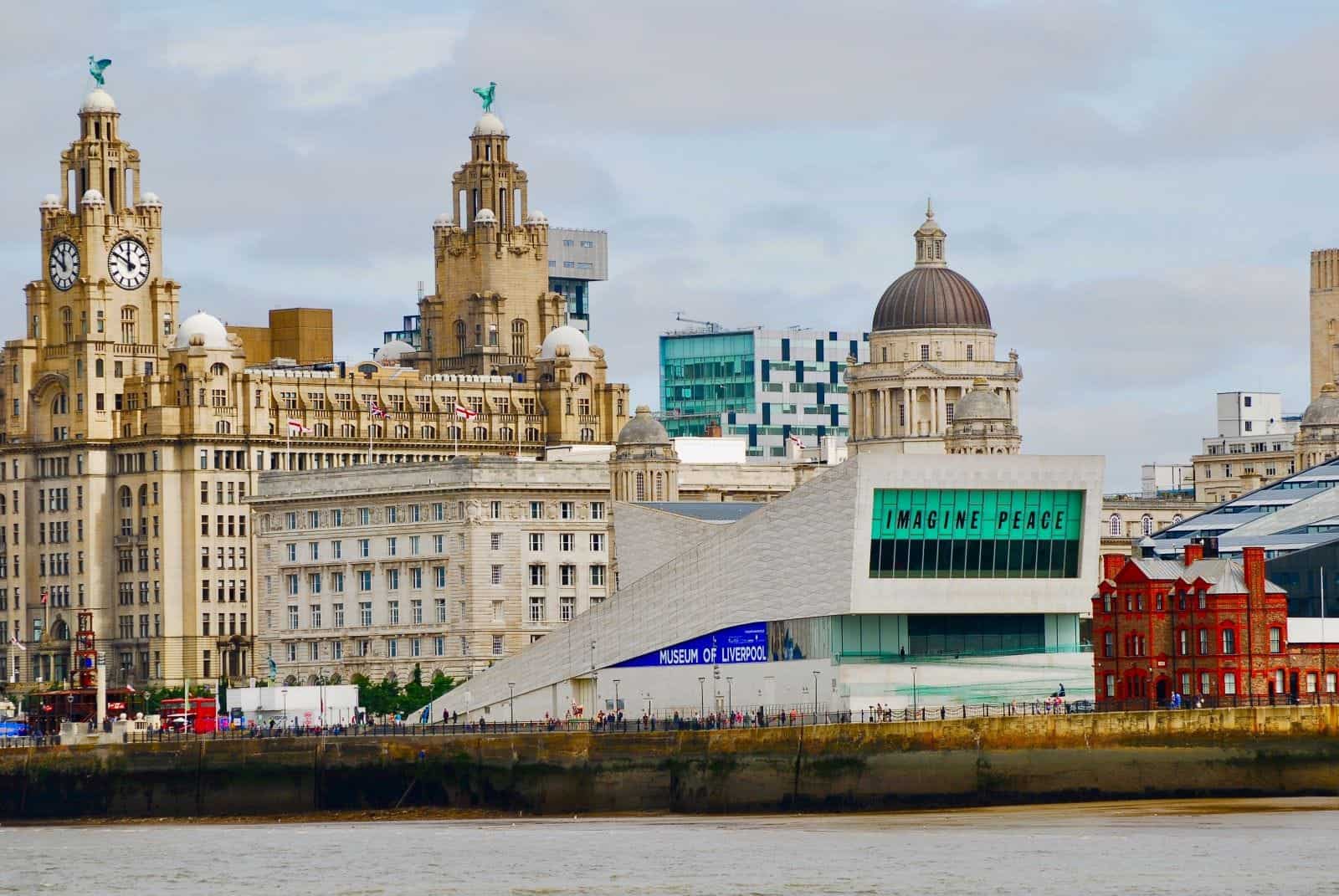 liverpool city showing multiple buildings