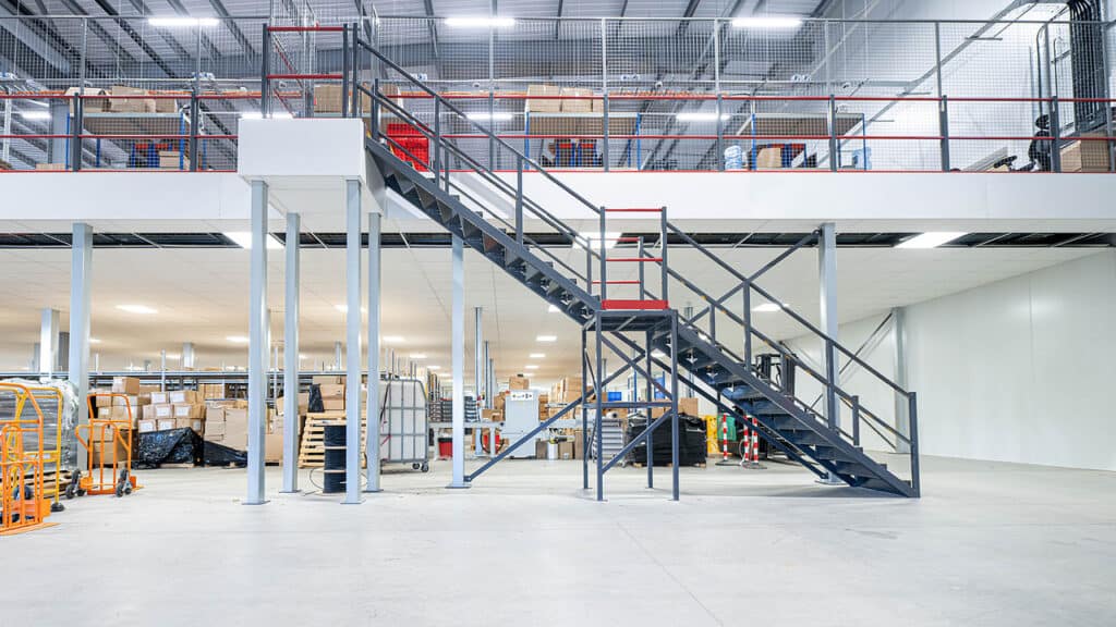 mezzanine floor in warehouse